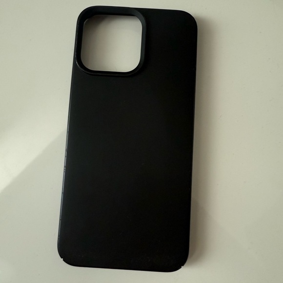 Peel: Sleek Black iPhone Case - iPhone 15 max pro plus
